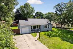 1038 Mary St N, Maplewood, MN 55119 - Photo 1