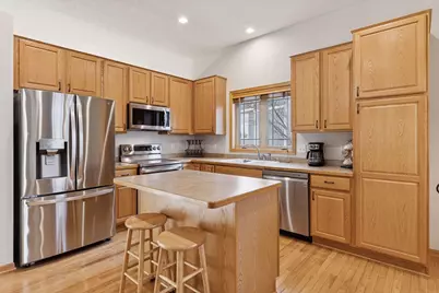 9919 Colorado Lane N, Brooklyn Park, MN 55445 - Photo 3