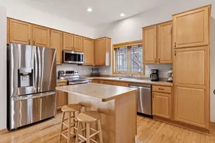 9919 Colorado Ln N, Brooklyn Park, MN 55445 - Photo 3