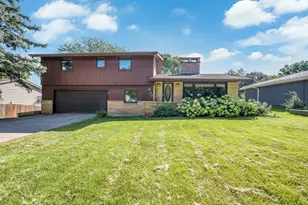 617 Olson Ave, Windom, MN 56101 - Photo 1