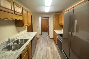 1103 Horizon Dr, Marshall, MN 56258 - Photo 3