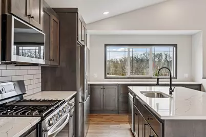 21477 Cottonwood Street NW, Oak Grove, MN 55011 - Photo 3