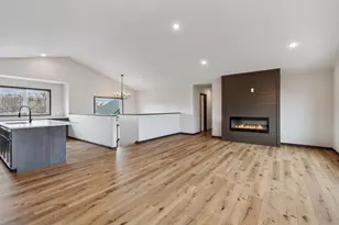 21477 Cottonwood St NW, Oak Grove, MN 55011 - Photo 9