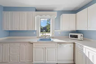 219 Davis St, Le Sueur, MN 56058 - Photo 15