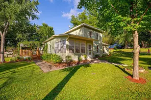 219 Davis St, Le Sueur, MN 56058 - Photo 3