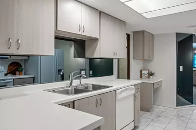 8549 Irwin Road #239, Bloomington, MN 55437 - Photo 11