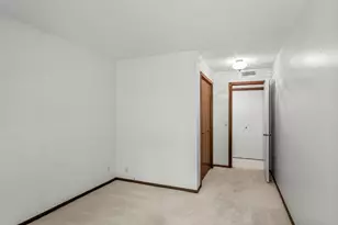 8549 Irwin Rd, Bloomington, MN 55437 - Photo 29