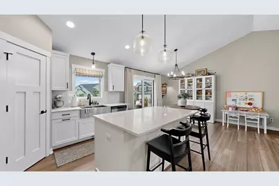 2431 Phoenix Road SW, Rochester, MN 55902 - Photo 11