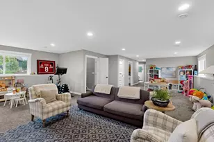 2431 Phoenix Rd SW, Rochester, MN 55902 - Photo 23