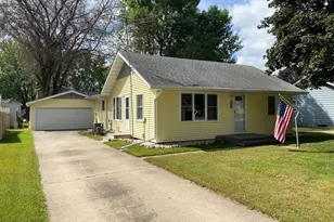 1926 Cedar Ave, Worthington, MN 56187 - Photo 1