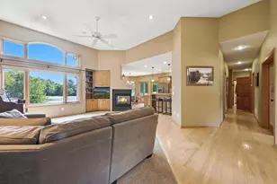 10684 Alameda Ave, Inver Grove Heights, MN 55077 - Photo 3