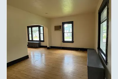 208 N 7th Street, Olivia, MN 56277 - Photo 5