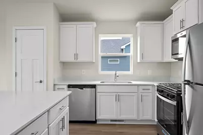 720 Spruce Street N, Cambridge, MN 55008 - Photo 7