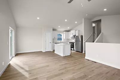 720 Spruce Street N, Cambridge, MN 55008 - Photo 5