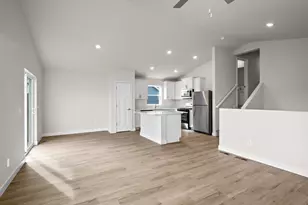 720 Spruce St N, Cambridge, MN 55008 - Photo 5