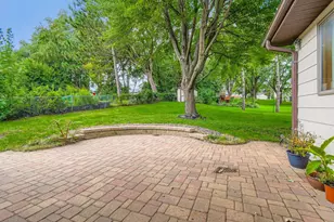 2507 Belmont Ln E, North Saint Paul, MN 55109 - Photo 25