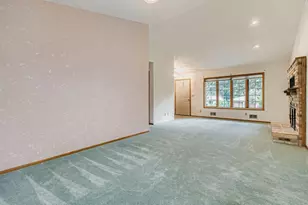 2507 Belmont Ln E, North Saint Paul, MN 55109 - Photo 5