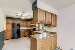 2507 Belmont Ln E, North Saint Paul, MN 55109 - Photo 7