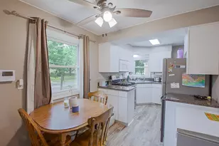 525 4th Ave NE, Saint Cloud, MN 56304 - Photo 9