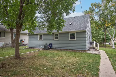 525 4th Avenue NE, Saint Cloud, MN 56304 - Photo 3