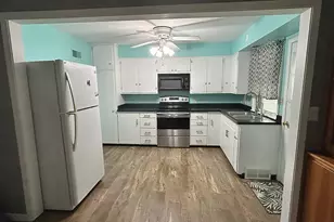 825 N Oak St, Lake City, MN 55041 - Photo 7