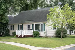 825 N Oak St, Lake City, MN 55041 - Photo 1