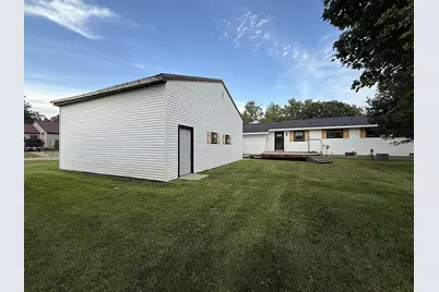 421 9th Avenue, Madison, MN 56256 - Photo 7