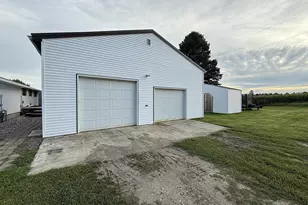 421 9th Ave, Madison, MN 56256 - Photo 1