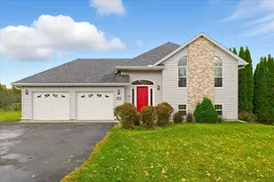 5910 Canterbury Ave NE, Buffalo, MN 55313 - Photo 1