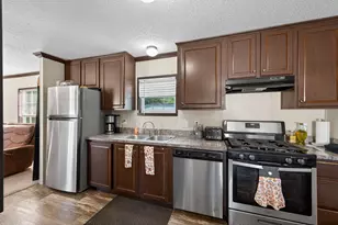 226 Mayfair Rd, Vadnais Heights, MN 55127 - Photo 13