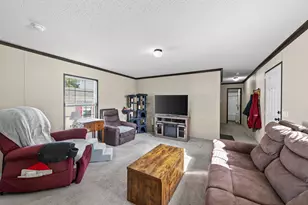 226 Mayfair Rd, Vadnais Heights, MN 55127 - Photo 1