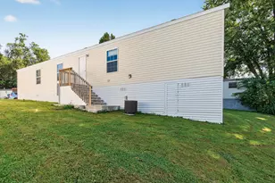 226 Mayfair Rd, Vadnais Heights, MN 55127 - Photo 25