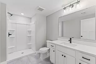 635 Parkside Ct, Eagan, MN 55123 - Photo 23