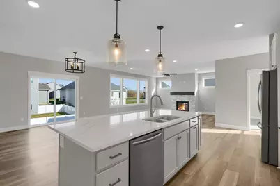 635 Parkside Court, Eagan, MN 55123 - Photo 7