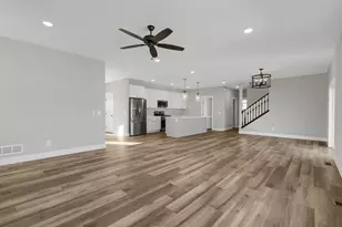 635 Parkside Ct, Eagan, MN 55123 - Photo 11