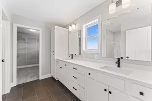 635 Parkside Ct, Eagan, MN 55123 - Photo 21