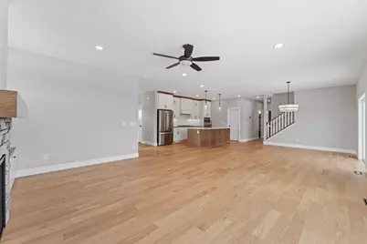 635 Parkside Court, Eagan, MN 55123 - Photo 11