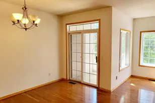 4980 Garland Ct N, Plymouth, MN 55446 - Photo 7