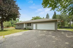 6656 Gerdine Path W, Lakeville, MN 55068 - Photo 3