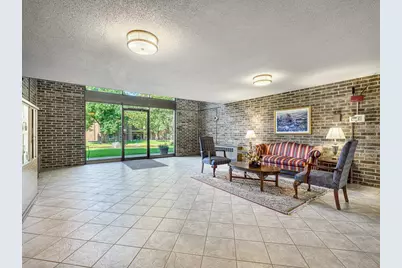 2220 Midland Grove Road #202, Roseville, MN 55113 - Photo 17