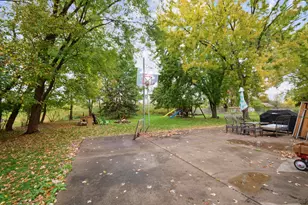 9143 James Ave N, Brooklyn Park, MN 55444 - Photo 21