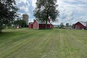 28935 Paul Ave, Worthington, MN 56187 - Photo 33