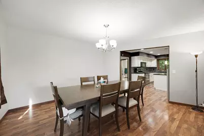 2107 Kings Road, Eagan, MN 55122 - Photo 9