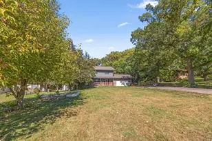 2107 Kings Rd, Eagan, MN 55122 - Photo 3