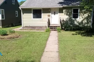 817 33rd Ave N, Saint Cloud, MN 56303 - Photo 1