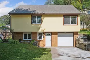 604 Gotzian St, Saint Paul, MN 55106 - Photo 1