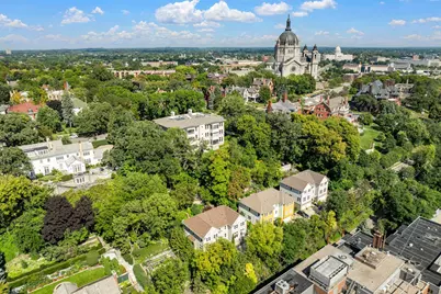 283 Irvine Avenue, Saint Paul, MN 55102 - Photo 1