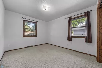 817 30th Street N, Fargo, ND 58102 - Photo 7