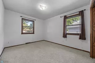 817 30th St N, Fargo, ND 58102 - Photo 7