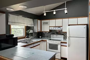 1433 Glenridge Dr, Prescott, WI 54021 - Photo 5